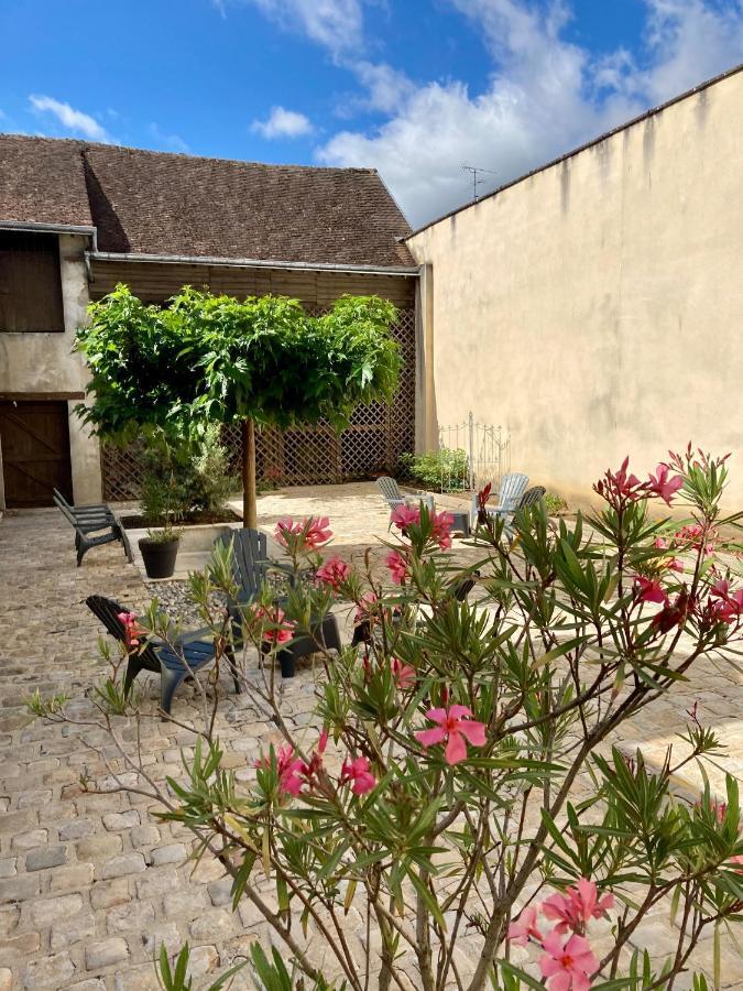 La Maison Virginie 1 A 2 Pers Charmant Hyper Centre- Cour- Parking- Linge- Fibre- Proximite Lac Canal Piscine 蒙塔日 外观 照片